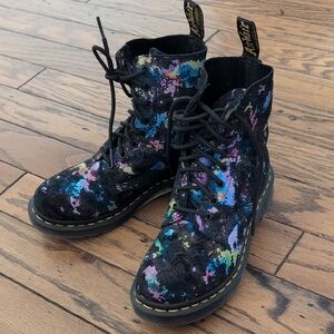 Dr. Martens Airwair Boots